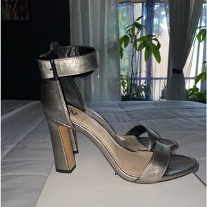 Stylist Metallic leather heels. 7.5 -38